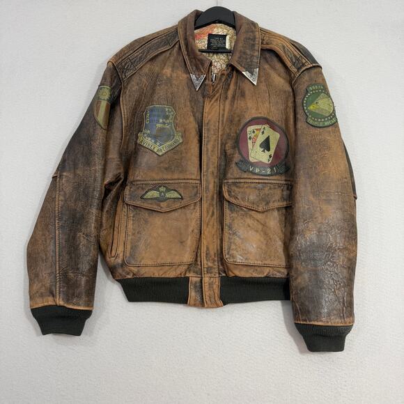 Vintage Other - Vintage Avirex Old Leather A-2 Bomber Jacket Medium Europe Map Lining Patches